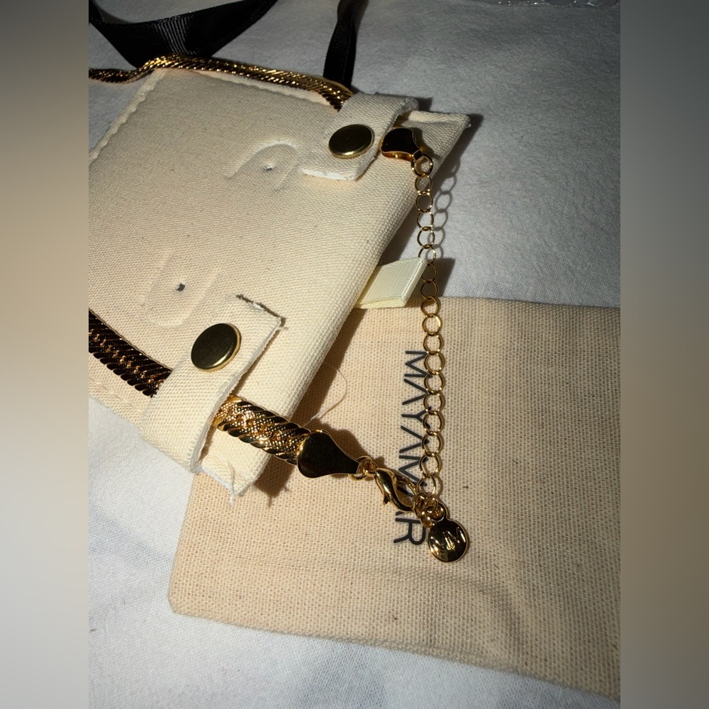 MAYAMAR 24K GOLD TONE NECKLACE - Picture 7 of 9